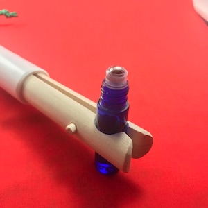 Essential Oil Applicator for Hard to Reach Places, extend your reach.  Perfect for anyone on your gift list or treat yourself.