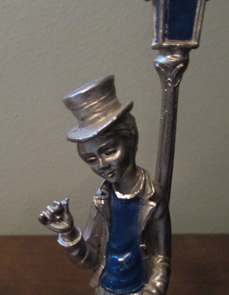 Vintage Pewter Figurine by Peltro Man by Lamp Post Etsy