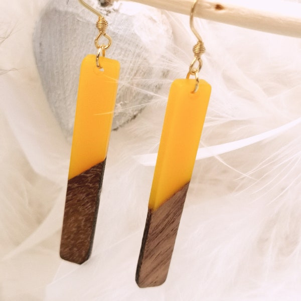 Boucles pendantes raffinées femme, bois et résine de couleur au choix, très tendance, acier inoxydable, idée cadeau, harmoniedescouleurs