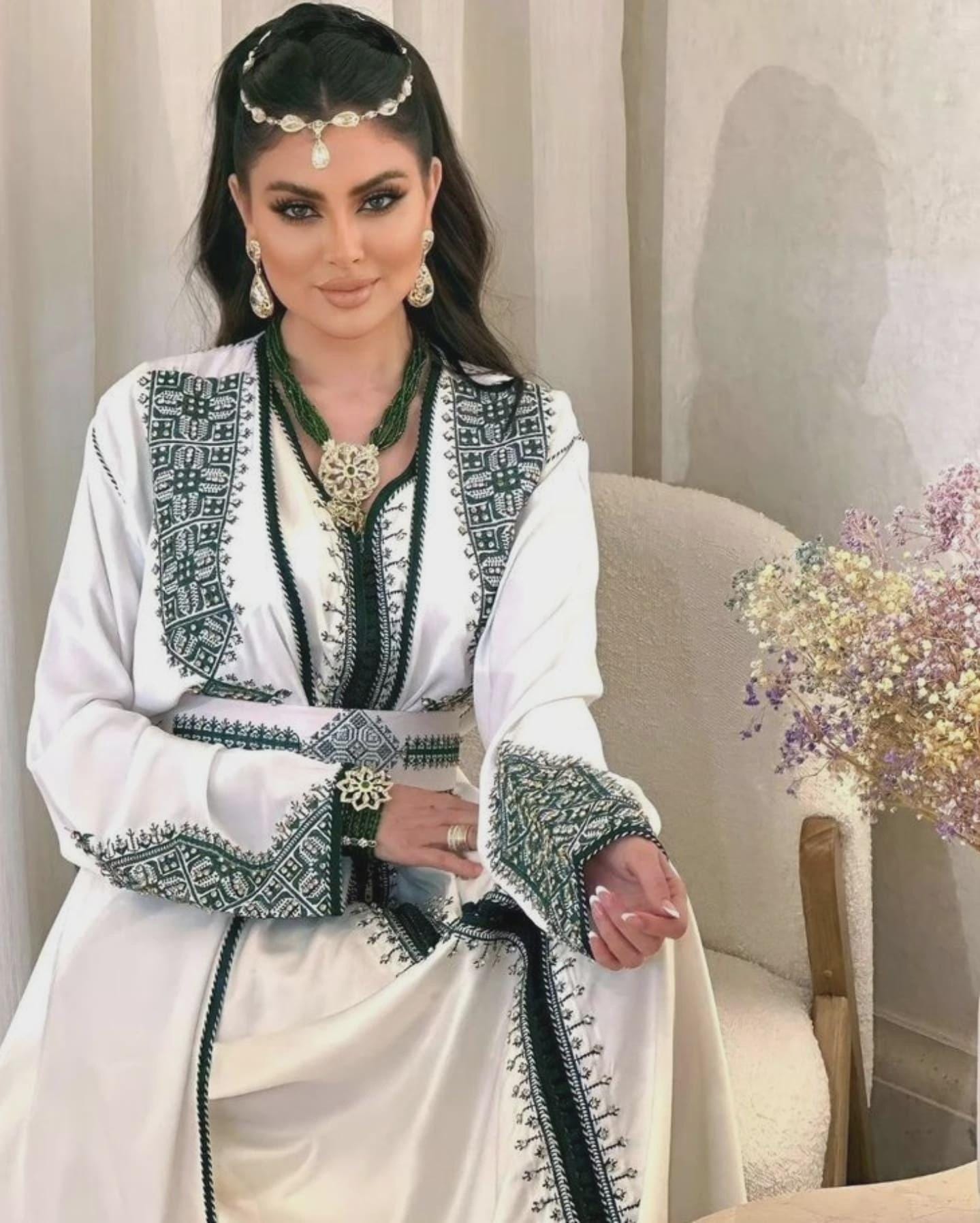 Kaftan Takchita Caftan 2019 Simple Pour Jeune Fille Tarz El Fassi Moroccan  Wedding Takchita Traditional Embroidered