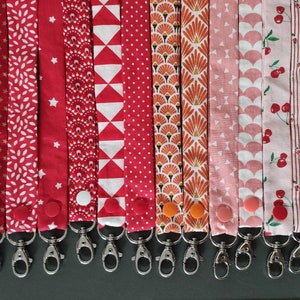 Porte clés ou porte badge - ton rouge/corail