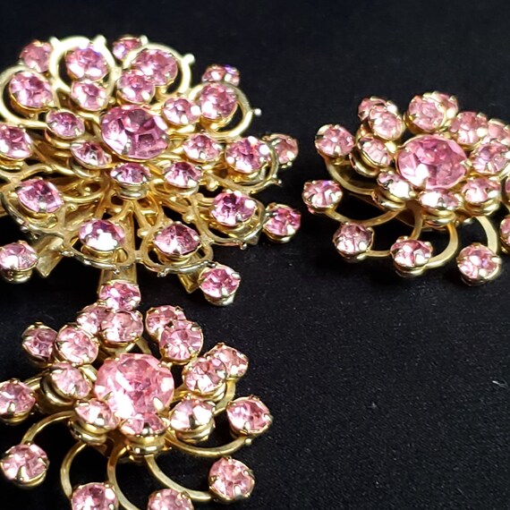 Vtg Pink Rhinestone Crystal Floral Brooch Clip Ea… - image 3