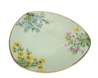 Vintage Staffordshire Fashion Shape Floral Plate Trinket Dish Saucer Daisy