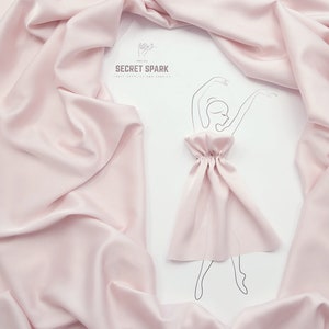 Biscuit Blush tela satinada de seda cortada a medida, seda suave para vestidos, material de seda rosa pálido premium Icon para coser imagen 1
