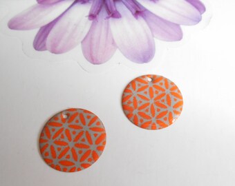 5 sequins  émaillés gris motif orange 20 mm 2 faces