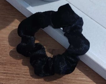 hair scrunchie, elastic, black velvet effect scrunchie