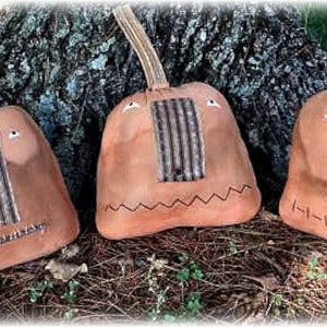 E Pattern, PDF Pattern, Digital Pattern, Pumpkin Pattern, Primitive Pumpkin Pattern, halloween Decor,  Primitive Doll Pattern
