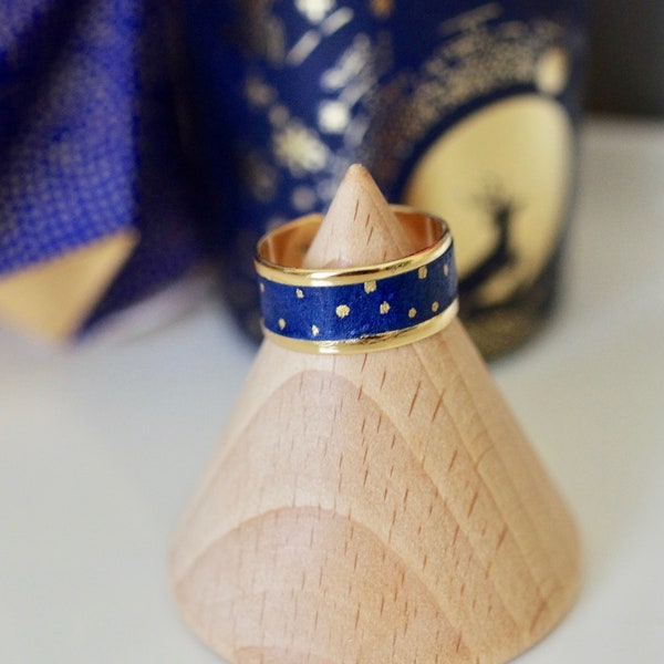 bague jonc en laiton doré et papier washi bleu nuit à pois doré