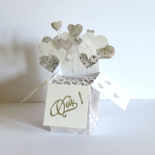 Carte mariage oui ! carte popup félicitations, boîte coeurs, blanc argent,  fait main