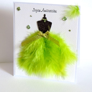 Carte de voeux anniversaire femme, plumes et paillettes. Fait main.