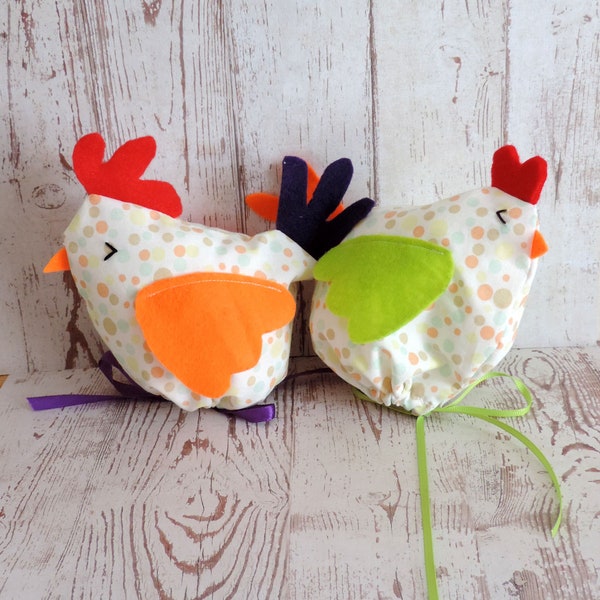 poules sacs à oeufs, cadeau de Pâques,  poules en tissu. Fait main