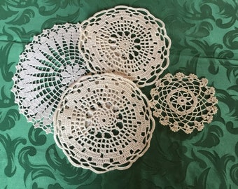 20, 15 et 11 cm, Lot de 4 napperons crochet fait main