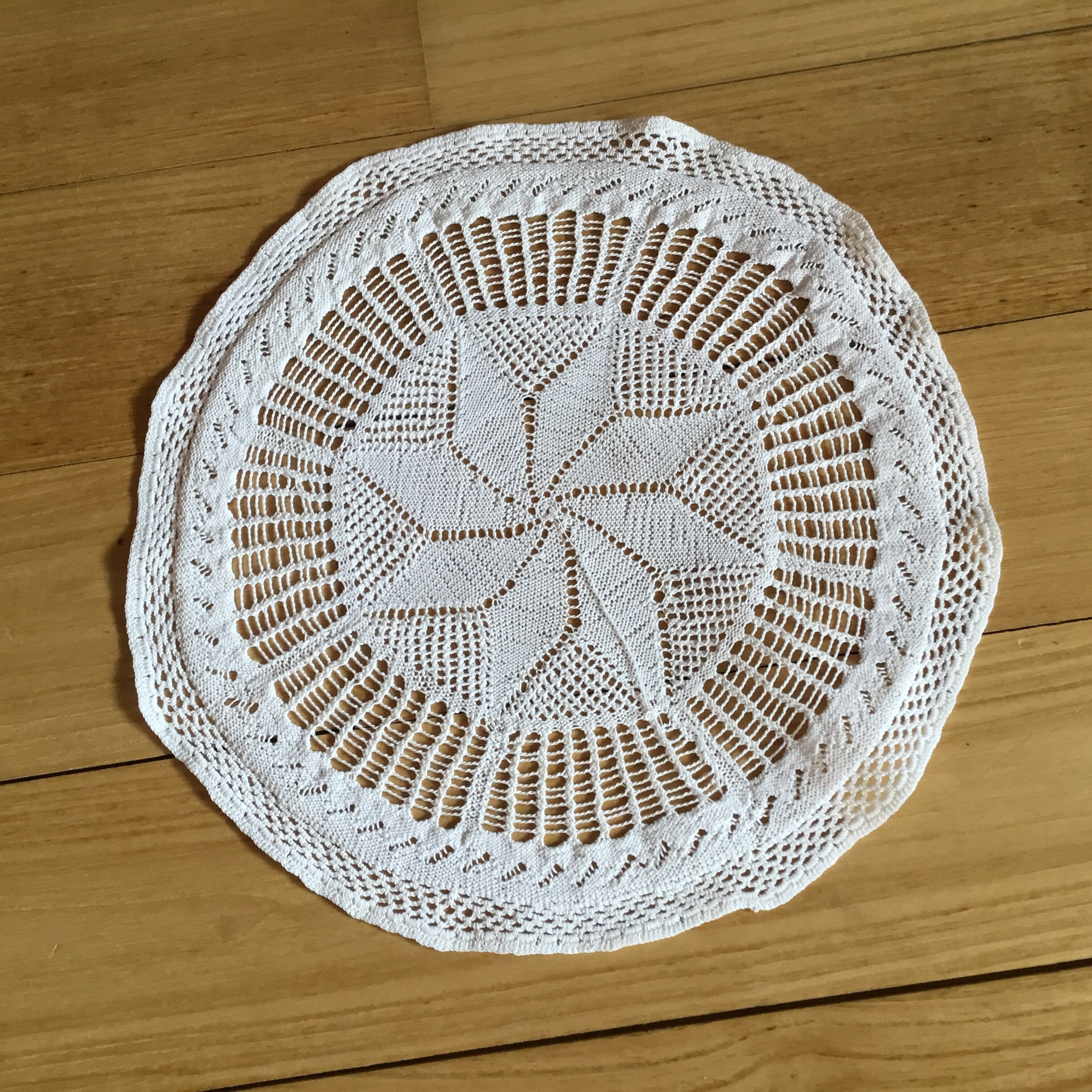 D.27, 5cm, Napperon Vintage, Aiguilles