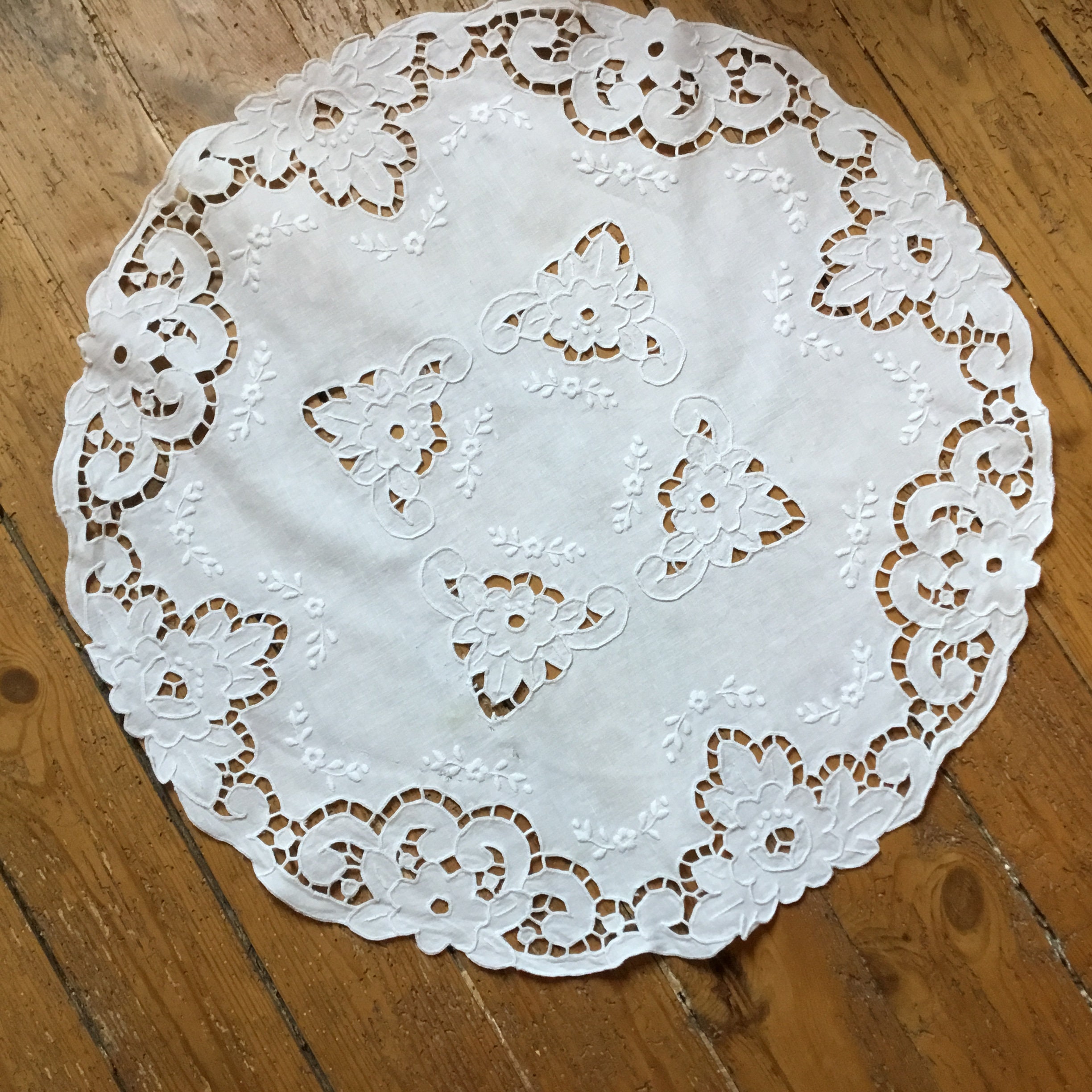 55cm, Napperon Vintage, Broderie