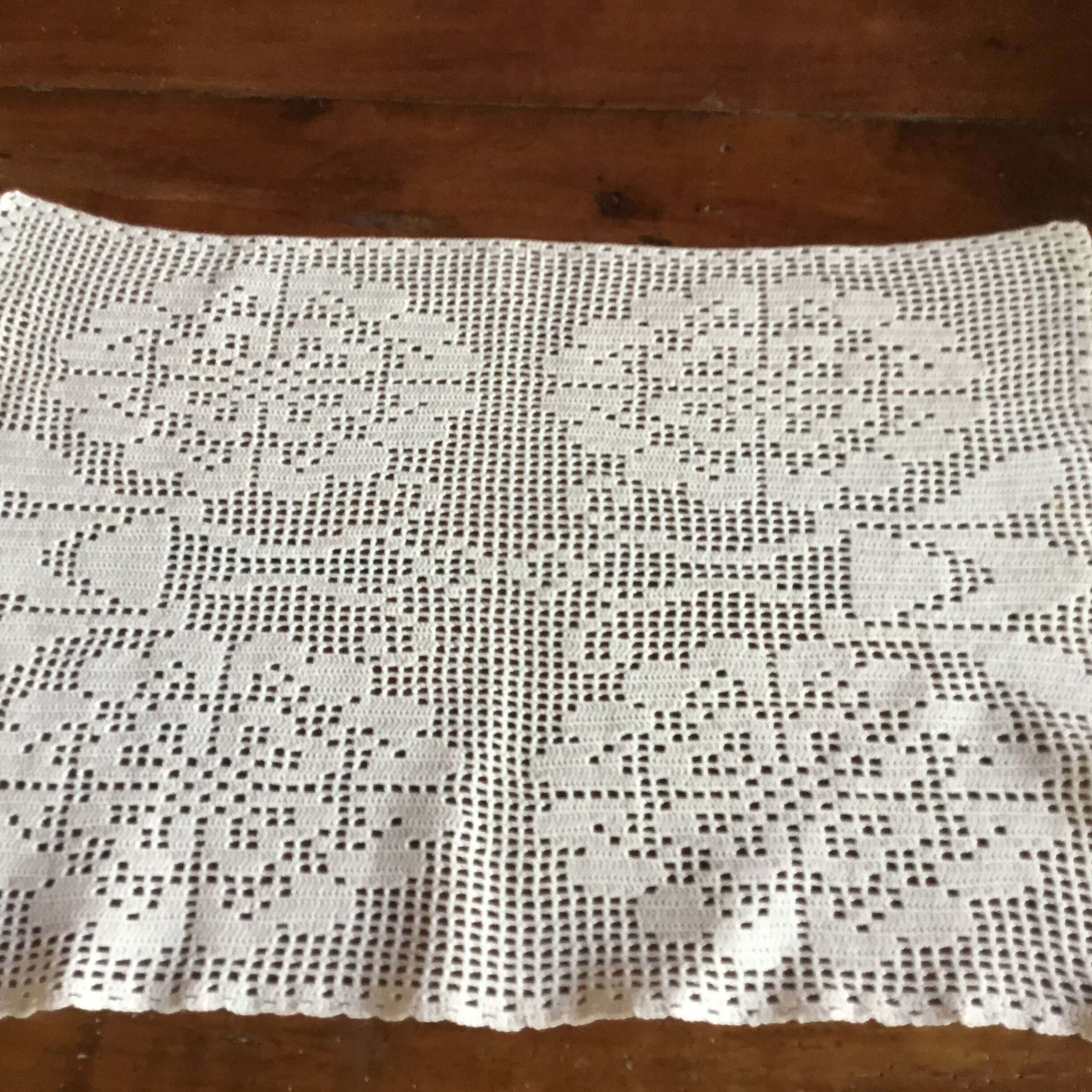 Naperon 43x29cm, Vintage, Crochet Ecru