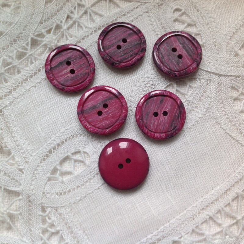 Old Buttons - Etsy