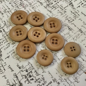 21 and 18mm, Lot of 10 buttons