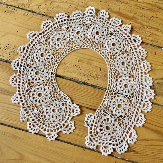 Old child collar, Very beautiful crochet model, e… - image 1