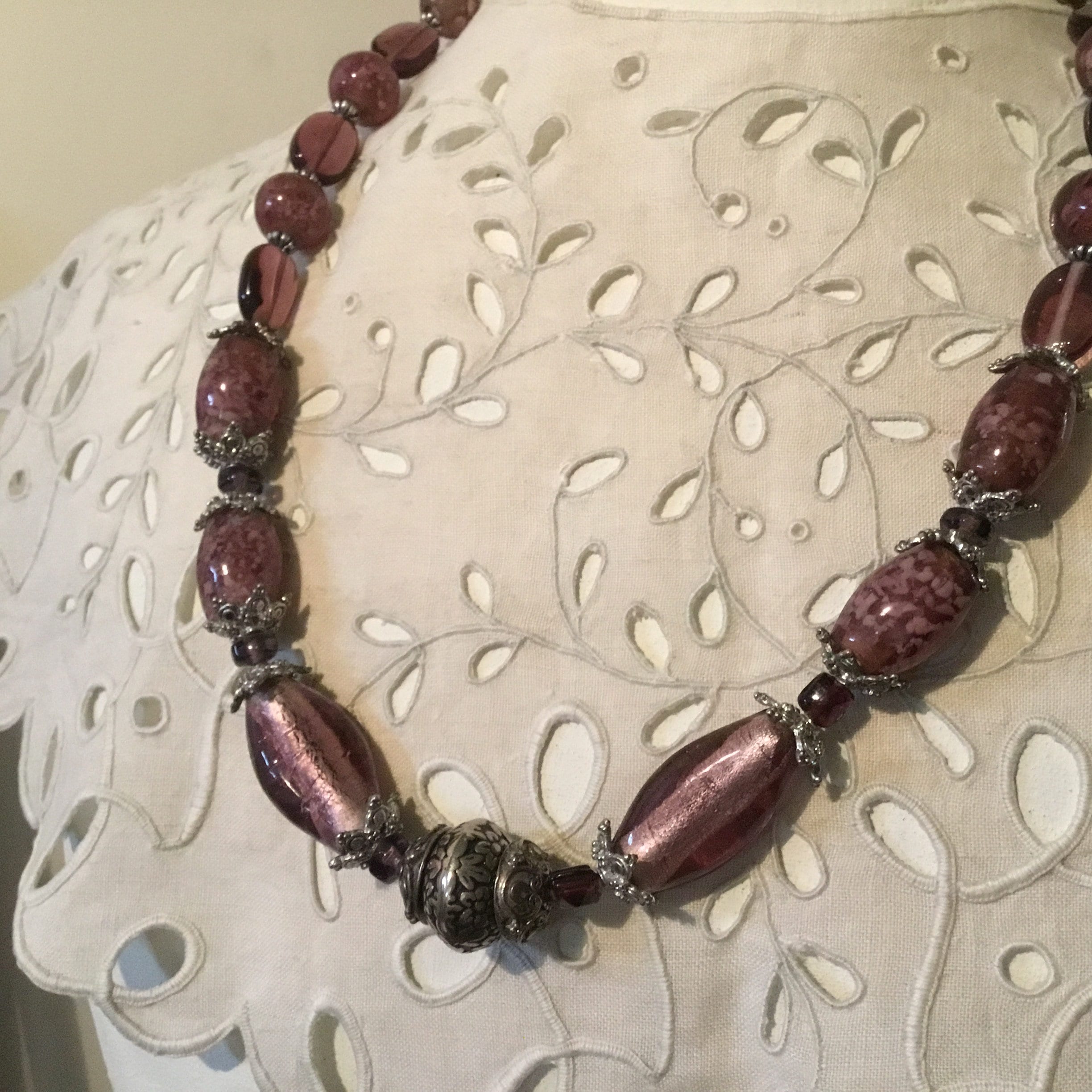 Collier unisexe fait à la main, bouddhiste du népal, pendentif en perles de bois Mala, ethnique Collier unisexe fait à la main, bouddhiste du népal, pendentif en perles de bois Mala, ethnique