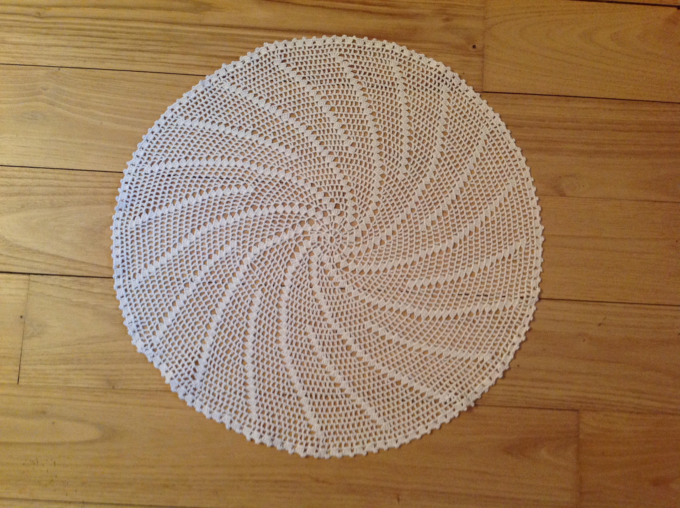 Napperon Rond, Diametre 40cm, Vintage, Crochet, Ecru, Fait Main