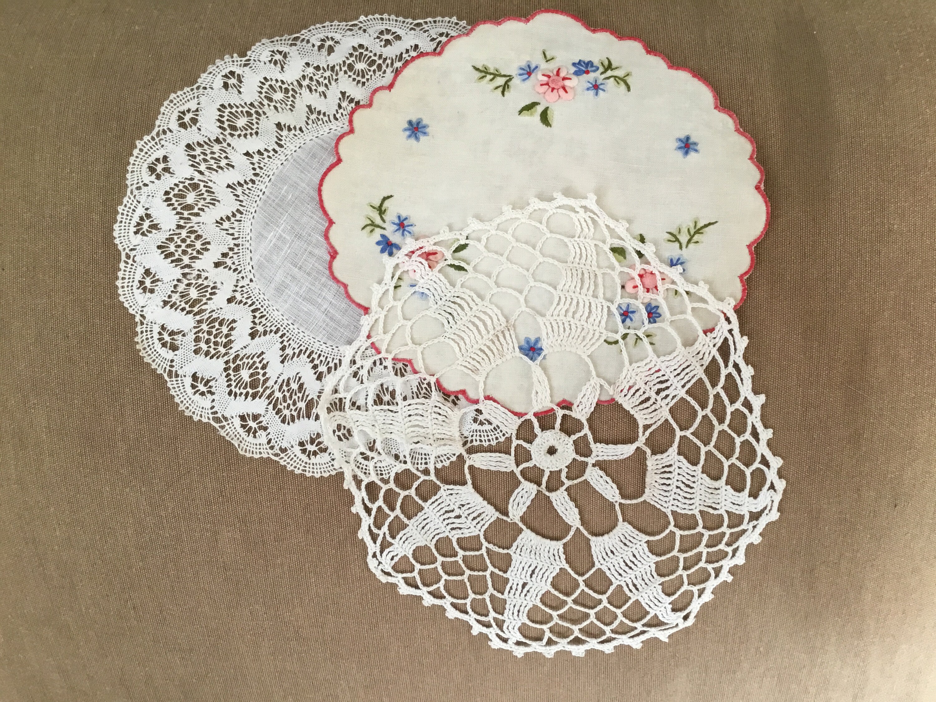 15, 16 et 18cm, Lot de 3 Napperons Vintage, Crochet