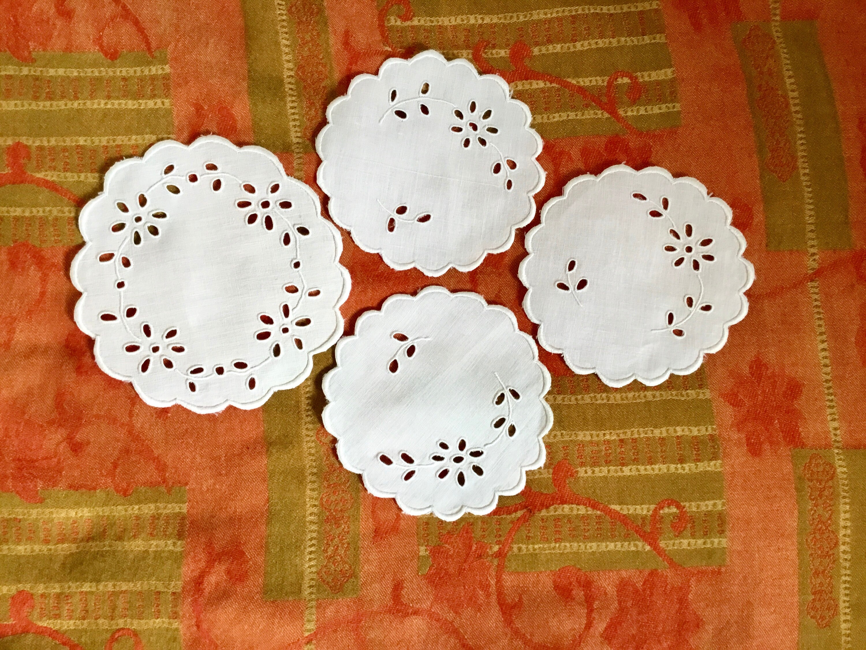 19 et 15cm, Lot Napperons Vintage.