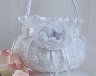 Wedding Flower Basket,White Basket,White Wedding,Flower Girl Baskets,Wedding Ceremony, Pillow and Basket, Wedding Accessories, Zoraya Crowns