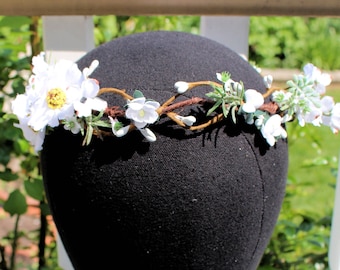 White Wedding Crown, Bridal Flower Headband, Floral Wedding Crown, Floral Wedding Headpiece, Flower Girl Wreaths, Wedding Hair Accessories