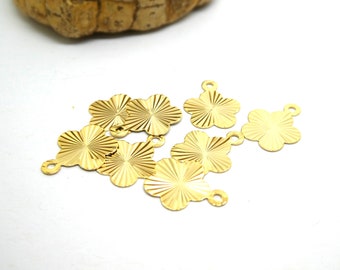 10 Petites breloques fines fleur strié 12.5*10mm laiton plaqué or 24K - sequin, pampille fleur doré (PHBD54)