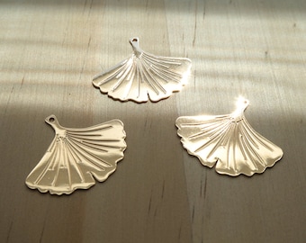 4 Ginkgo leaf prints 22*19mm golden, golden ginkgo leaf charm (8SEF35)