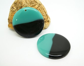 2 Pendentifs ronds 29mm en acrylique noir et bleu turquoise (KR171)