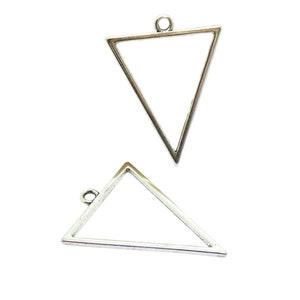 2 Triangle geometric pendants 35*27mm aged silver, triangle charms (8SBA172)