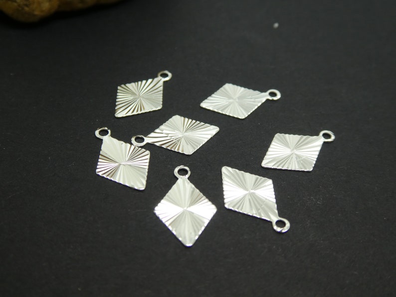 10 Small fine striated diamond charms 138mm 925 silver-plated brass sequin, silver diamond pendant PHBA09 image 1