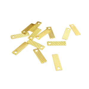 10 kleine, dunne, rechthoekige, geribbelde bedeltjes, 10*3 mm, 24-karaats verguld messing - pailletten, 24-karaats gouden rechthoekige kwast (PHBD51)