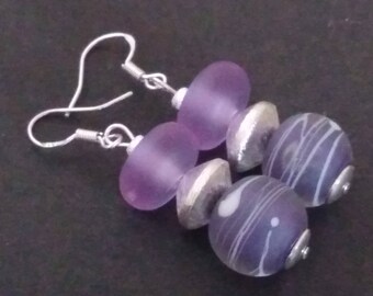 Boucles : Trio de perles en violet et argent