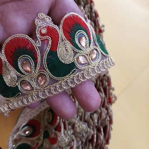 Geborduurde zari Kundan stenen trim, Indiase stof trim, bruidskleding versiering-breedte 2,00 INCH-prijs voor 1 yard NFL051
