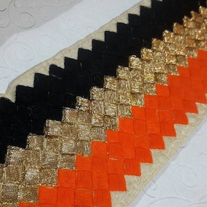 Decoratieve zwart goud oranje Indian trim, Zari geborduurd fluwelen kant, handgemaakte Indiase bruids kant breedte 3,0 inch prijs voor 1 Yard NFL245