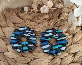 Örhänge i polymerlera