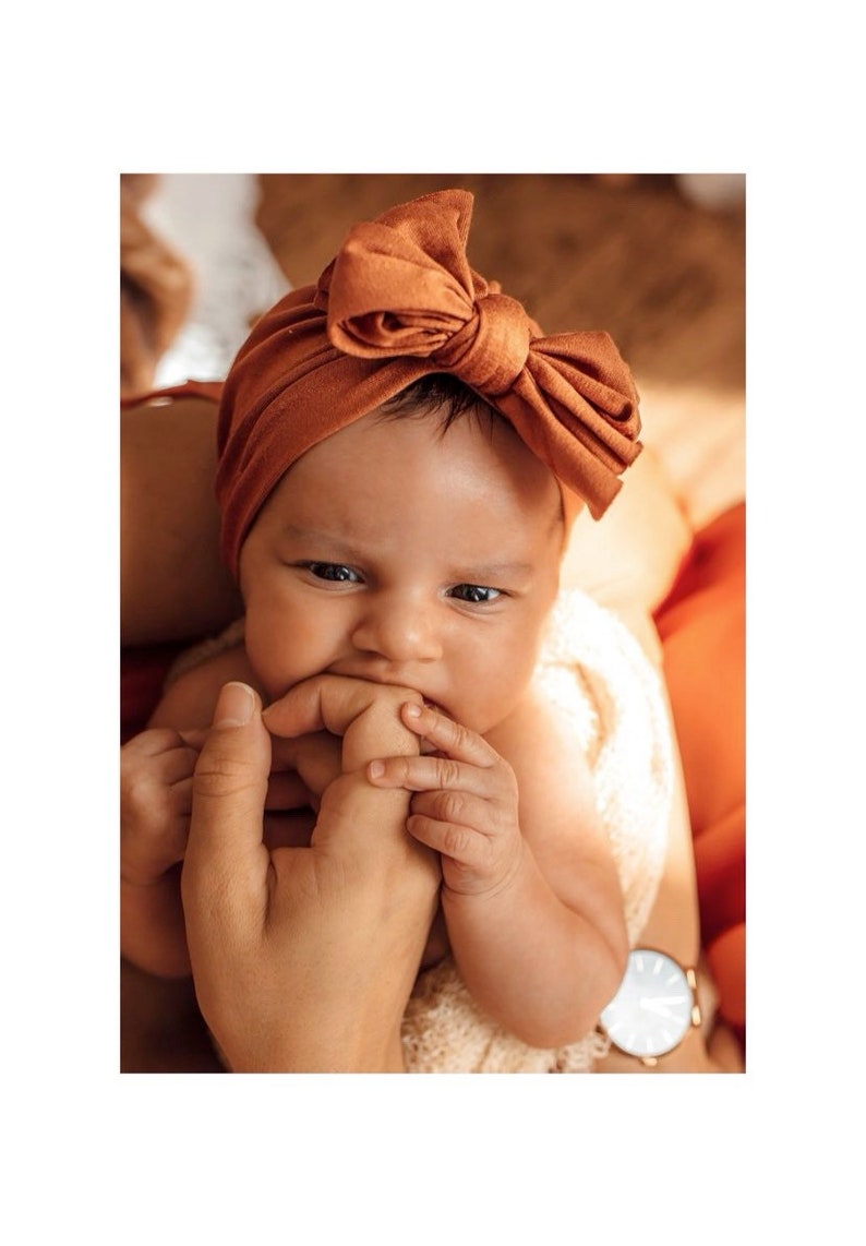 Bonnet, turban, jersey viscose, certifié Oeko tex, noeud papillon, de naissance à ladulte. image 1