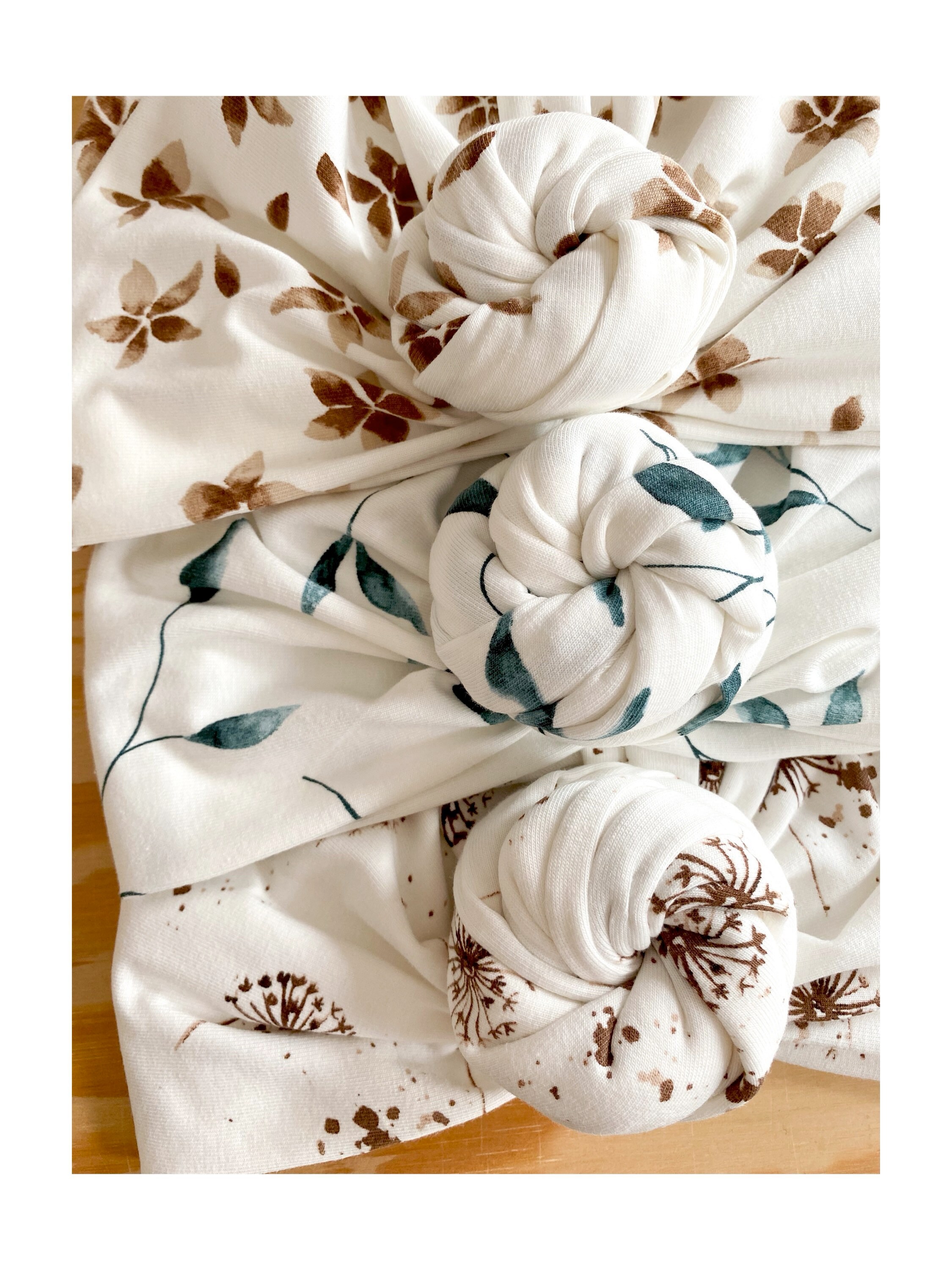 Turban, flower knot, organic cotton jersey, cream bottom, vegetable p…