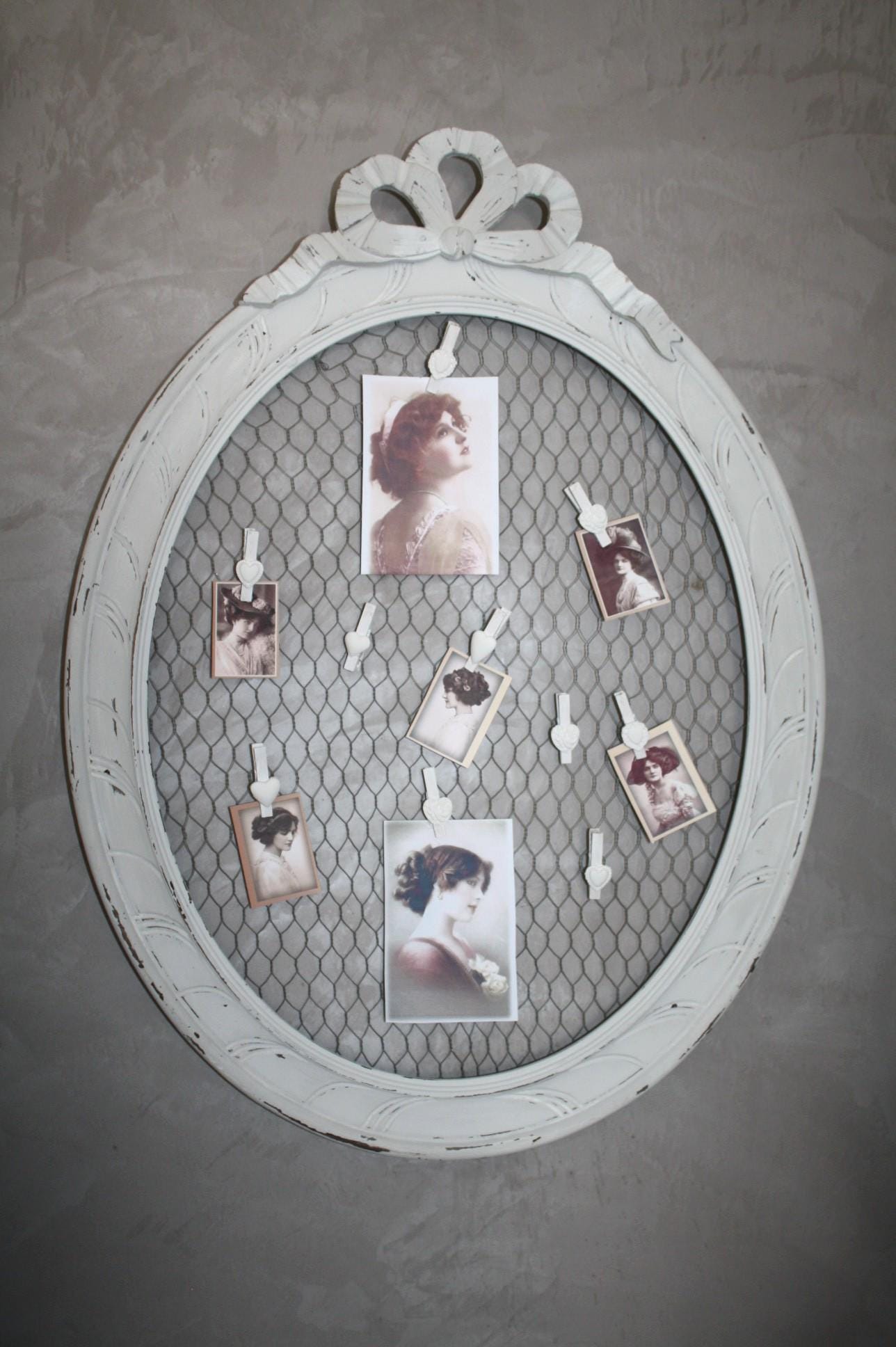 イマン コラージュフレーム Photo Collage in a Vintage Frame, Photo Collage With Wire Mesh