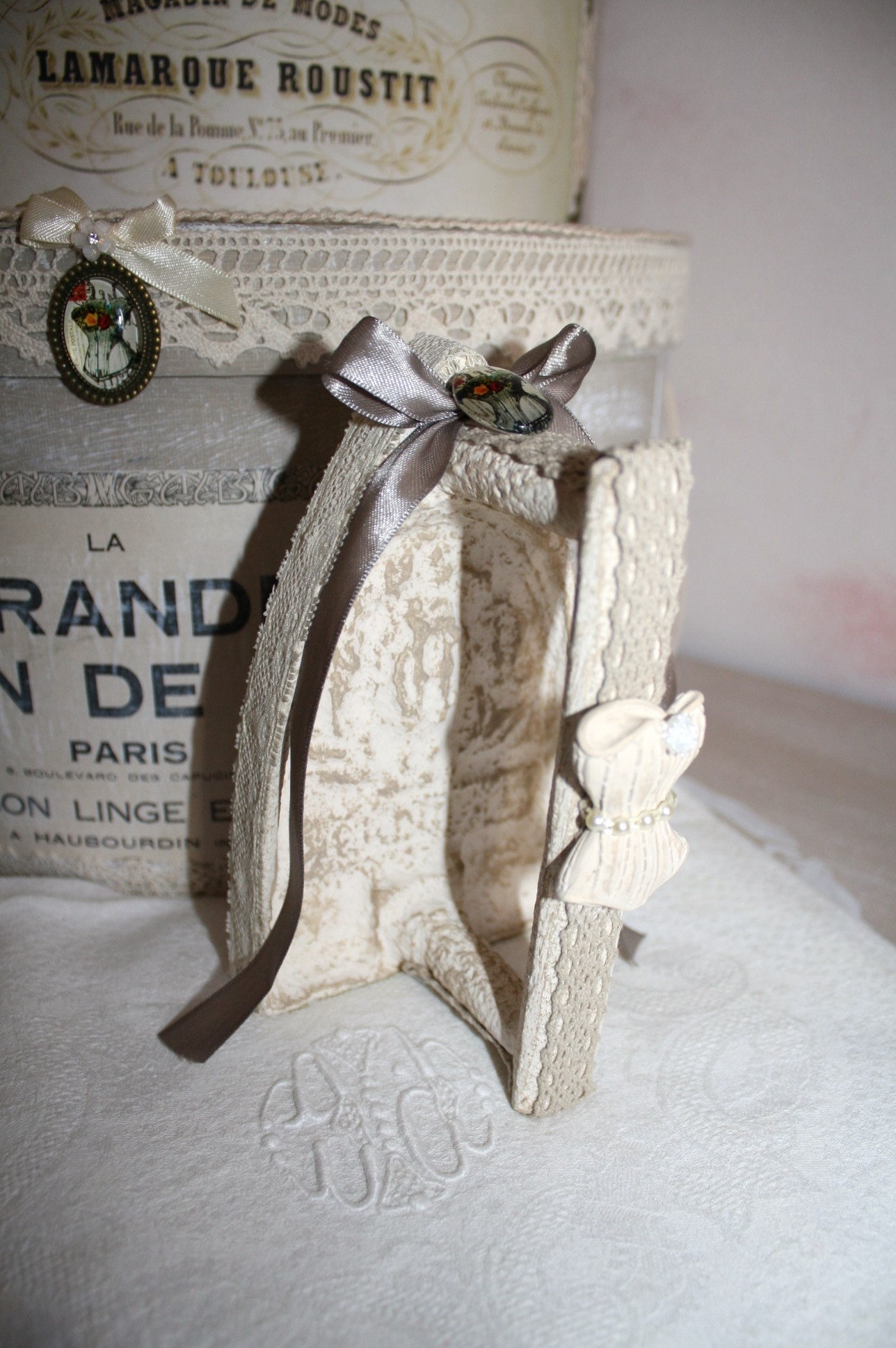 Fer U00e0 Repasser Du XIXe Siu00e8cle Et Avant En Bois