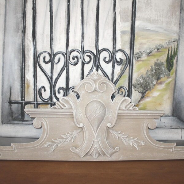Fronton antique patiné a l ancienne , décor dessus de porte , fronton d'armoire
