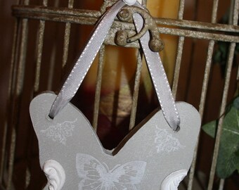 Patinated plaster scented Butterfly