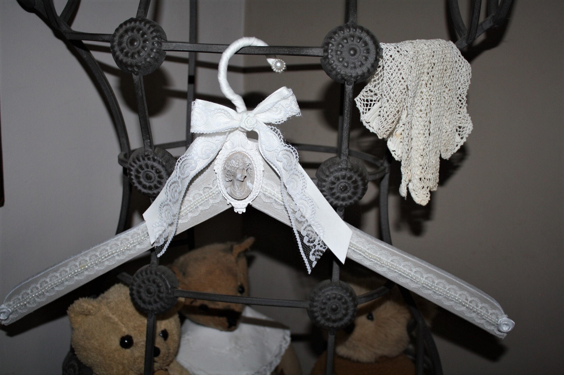 Cintre Shabby Chic , Cintre Pâtiné, de Charme