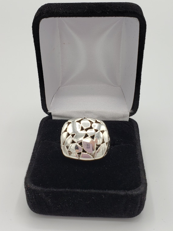 Statement ring size 7 Gem