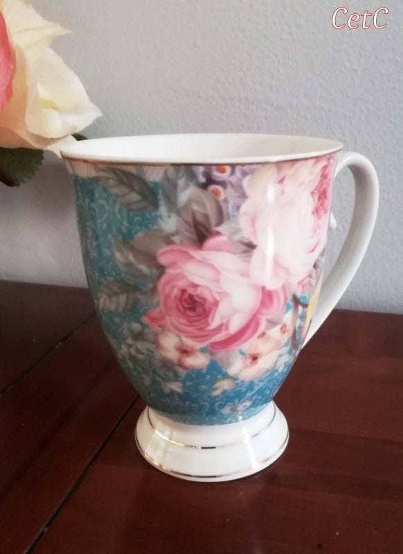 Mug Élégant et Raffiné Porcelaine, Fines Dorures Or' Fleurs