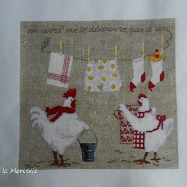 Transfert Appliqué. Original transfert: tites poules qui étendent le linge