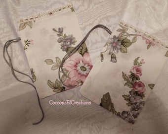 Pochette en tissu coton fleurs pour personnaliser vos cadeaux de Noël ....01