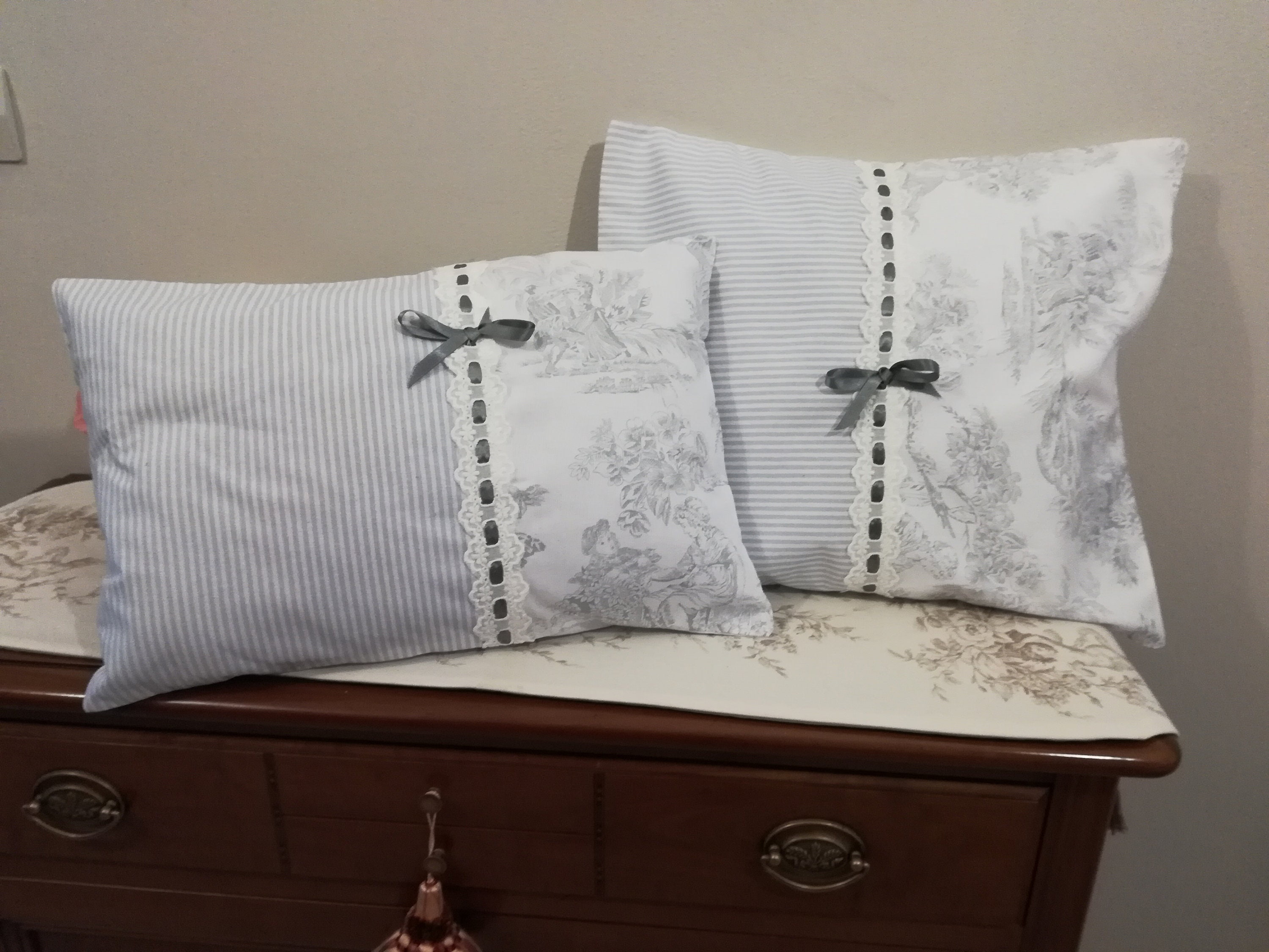 Avec ou Sans Coussin, Style Shabby Chic 0332